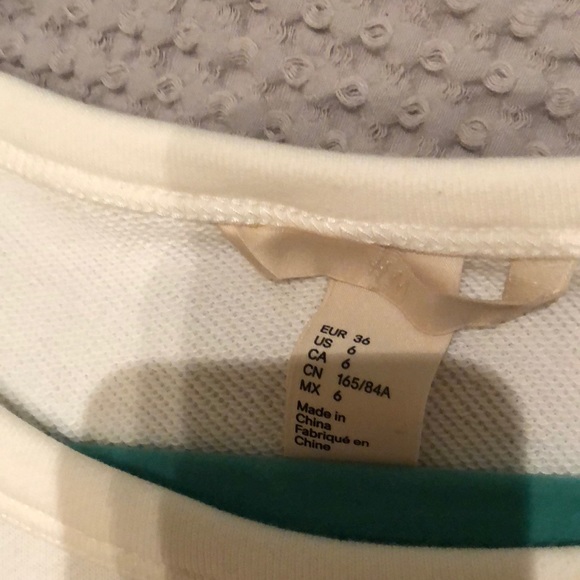 NWOT Cropped Sweatshirt - Picture 3 of 4